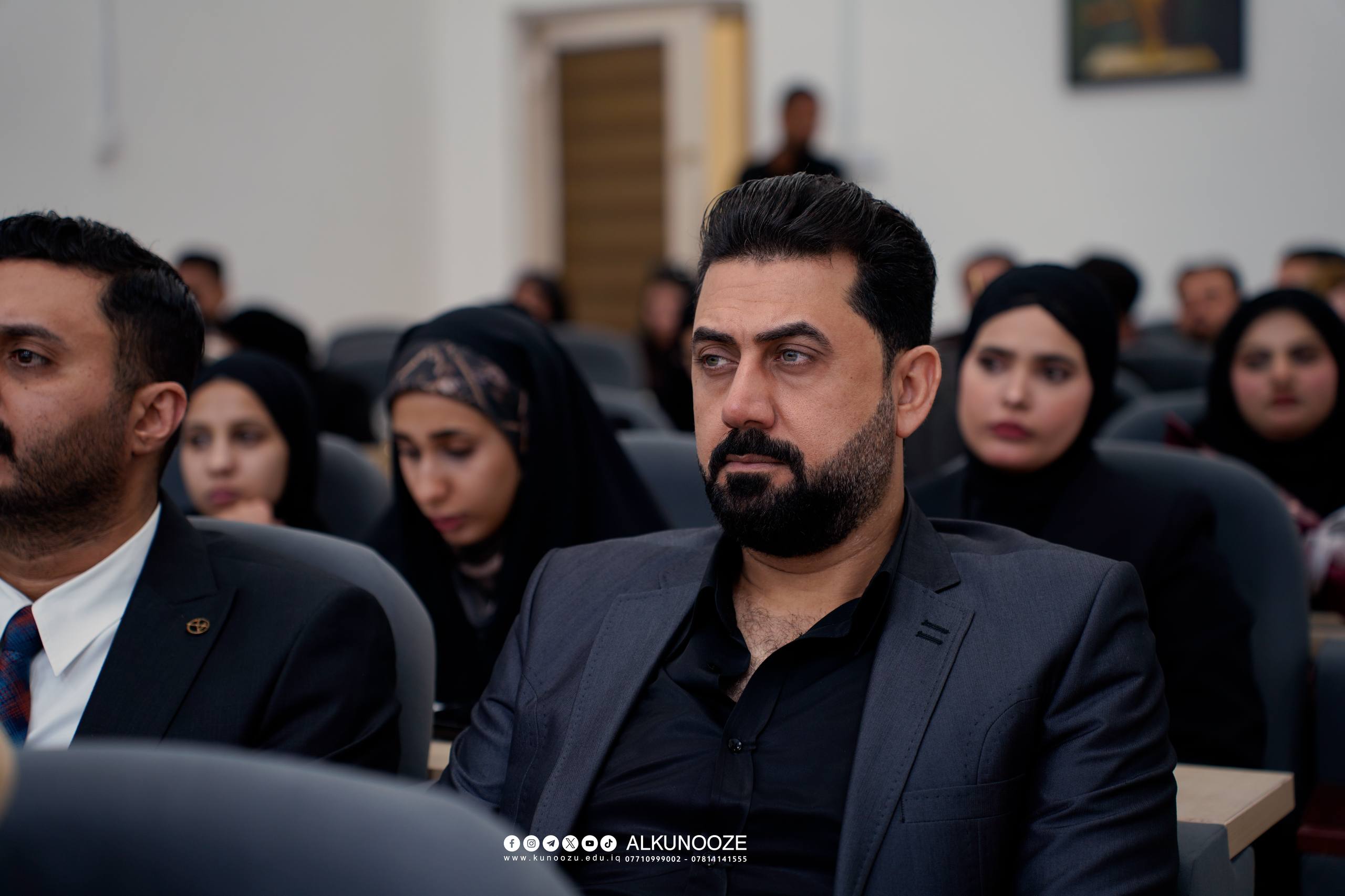 كلية طب الأسنان في جامعة الكنوز تختتم خمس سنوات دراسية بمناقشة بحوث التخرج