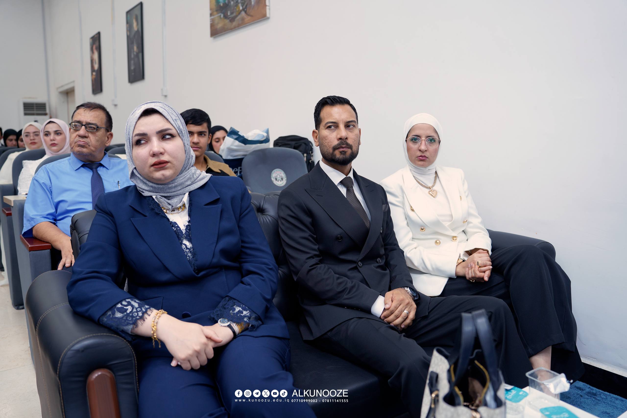 كلية طب الأسنان في جامعة الكنوز تختتم خمس سنوات دراسية بمناقشة بحوث التخرج