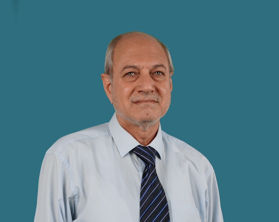 أستاذ هاشم نايف هاشم